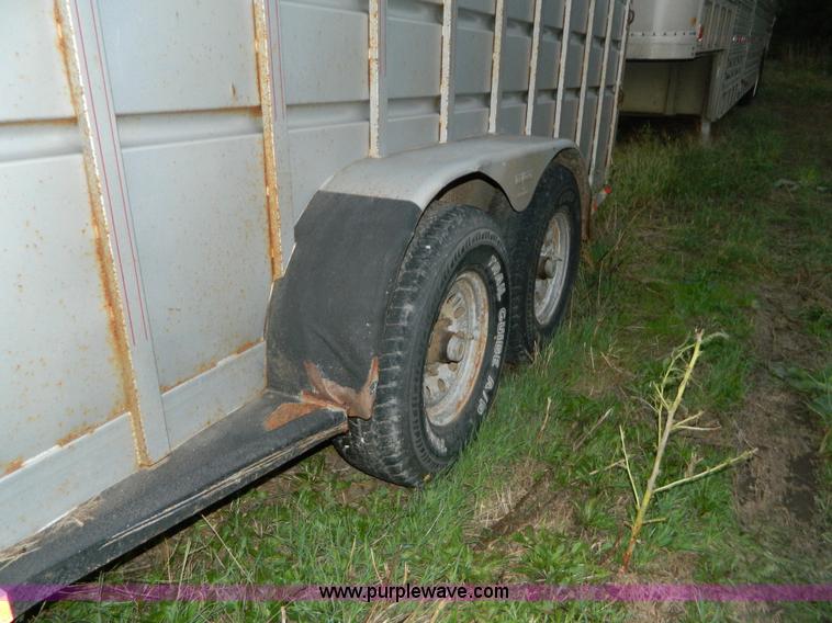 image for item D6063 1999 Travalong gooseneck livestock trailer