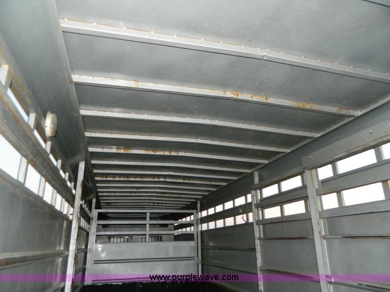 image for item D6063 1999 Travalong gooseneck livestock trailer