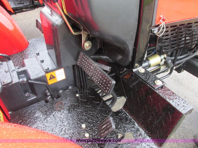 image for item E7370 2012 Changfa 3028 MFWD tractor