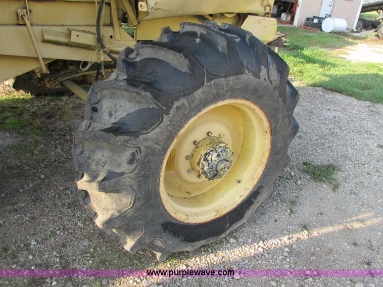 image for item F5297 1981 New Holland TR85 RWA combine with header