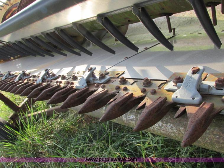 image for item F5297 1981 New Holland TR85 RWA combine with header