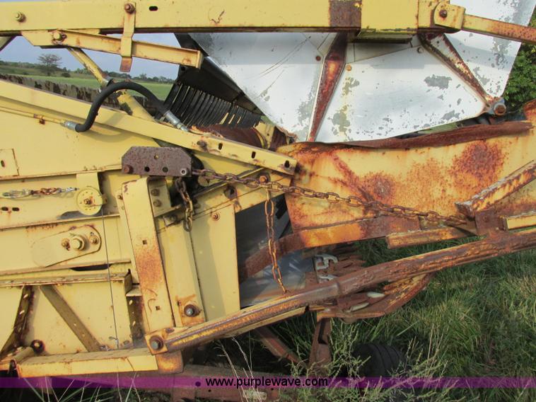 image for item F5297 1981 New Holland TR85 RWA combine with header