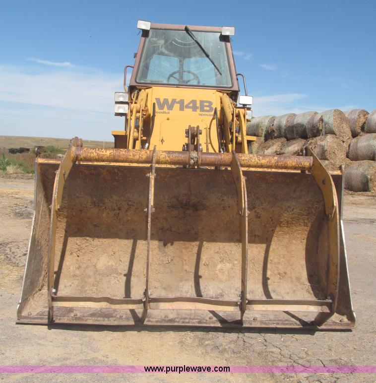 image for item F7127 1988 Case W14B wheel loader