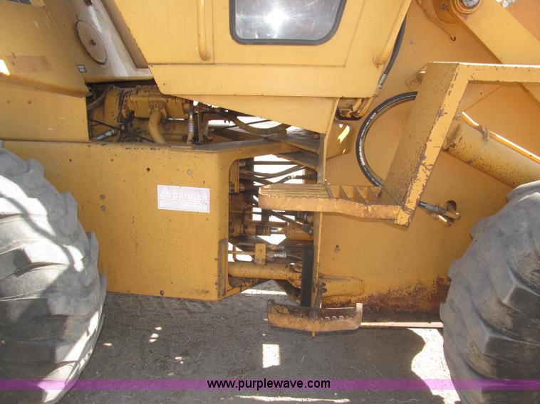 image for item F7127 1988 Case W14B wheel loader