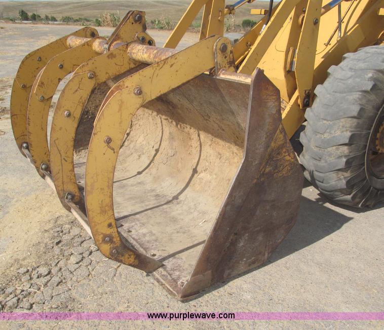 image for item F7127 1988 Case W14B wheel loader