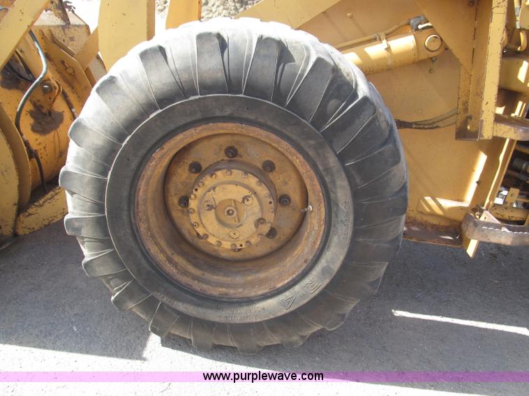 image for item F7127 1988 Case W14B wheel loader