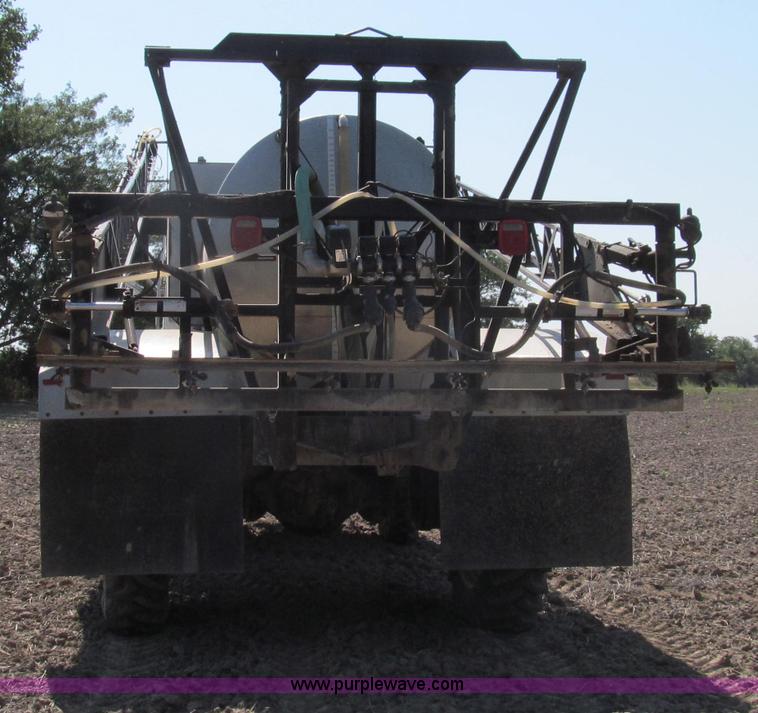 image for item G2103 1999 Sterling L8513 pre/post liquid fertilizer applicator sprayer