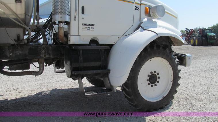 image for item G2103 1999 Sterling L8513 pre/post liquid fertilizer applicator sprayer
