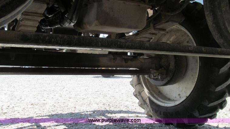 image for item G2103 1999 Sterling L8513 pre/post liquid fertilizer applicator sprayer