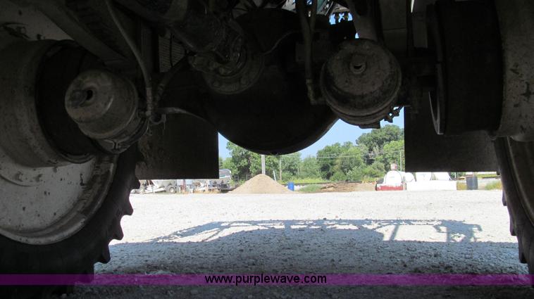 image for item G2103 1999 Sterling L8513 pre/post liquid fertilizer applicator sprayer