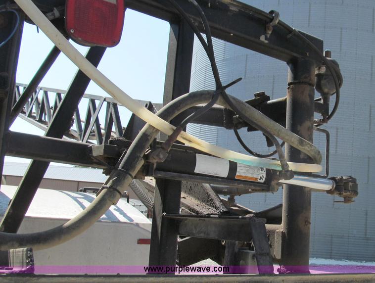 image for item G2103 1999 Sterling L8513 pre/post liquid fertilizer applicator sprayer