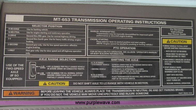 image for item G2103 1999 Sterling L8513 pre/post liquid fertilizer applicator sprayer