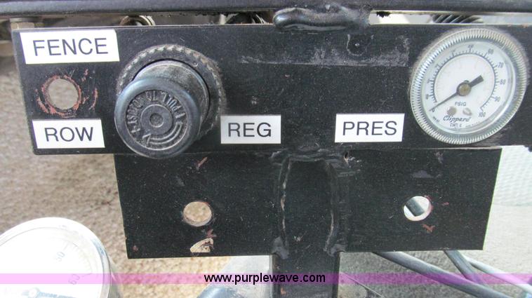 image for item G2103 1999 Sterling L8513 pre/post liquid fertilizer applicator sprayer