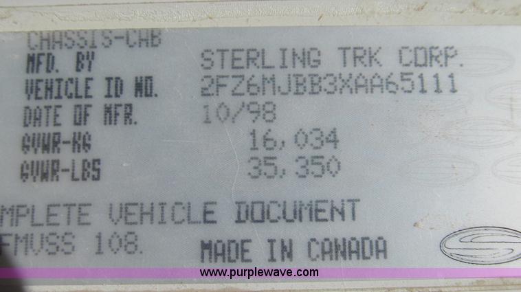 image for item G2103 1999 Sterling L8513 pre/post liquid fertilizer applicator sprayer