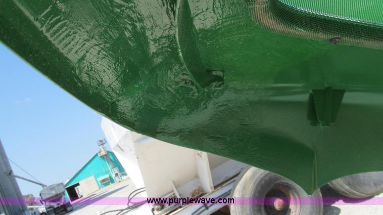 image for item G2104 John Deere 9530 hood, light cowl and front grill base