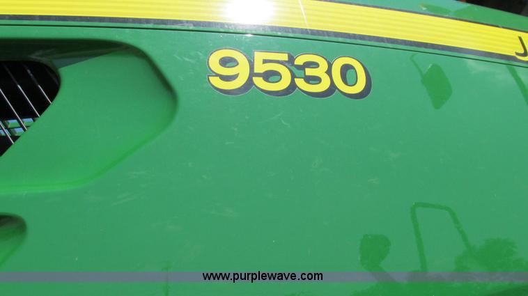 image for item G2104 John Deere 9530 hood, light cowl and front grill base