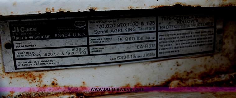 image for item G4139 Case 1175 tractor