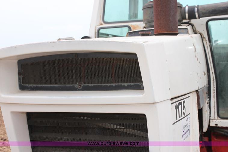 image for item G4139 Case 1175 tractor