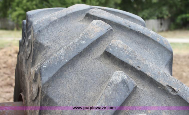 image for item G4139 Case 1175 tractor