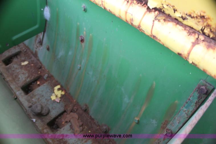 image for item G4150 John Deere FB B drill