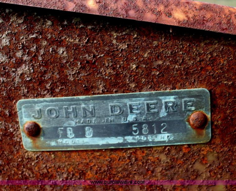 image for item G4150 John Deere FB B drill