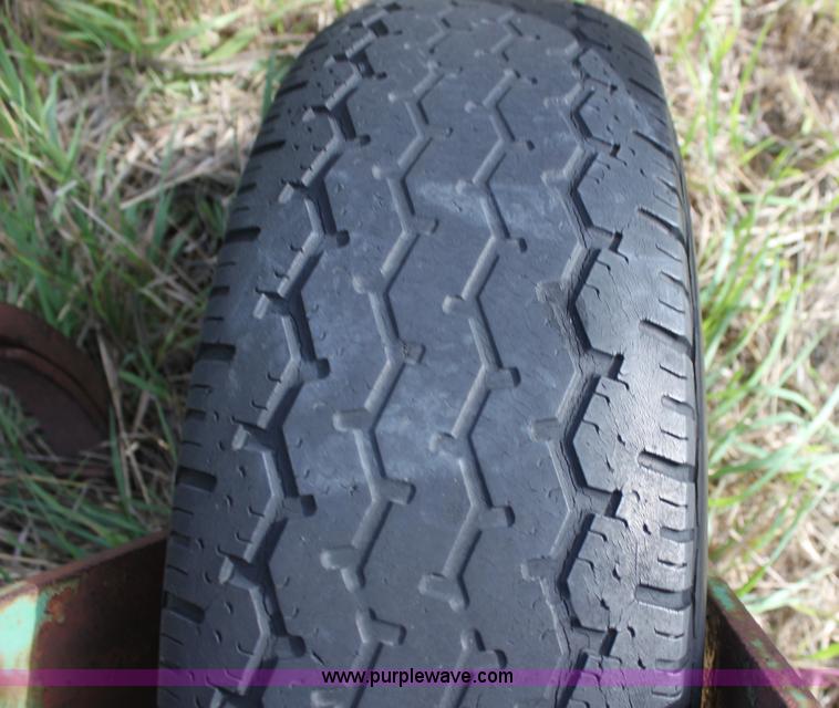 image for item G4151 John Deere 100 chisel