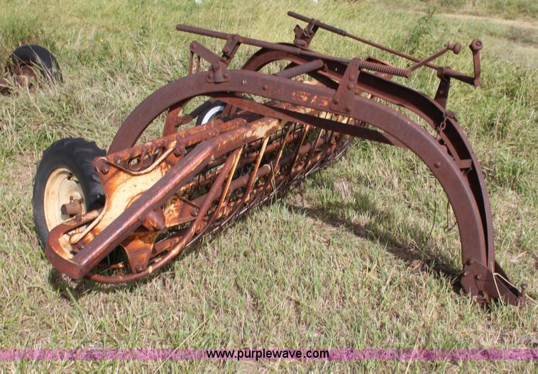 image for item G4153 New Holland 56 rake