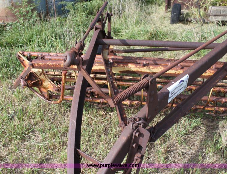 image for item G4153 New Holland 56 rake