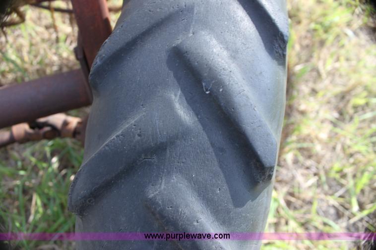 image for item G4153 New Holland 56 rake