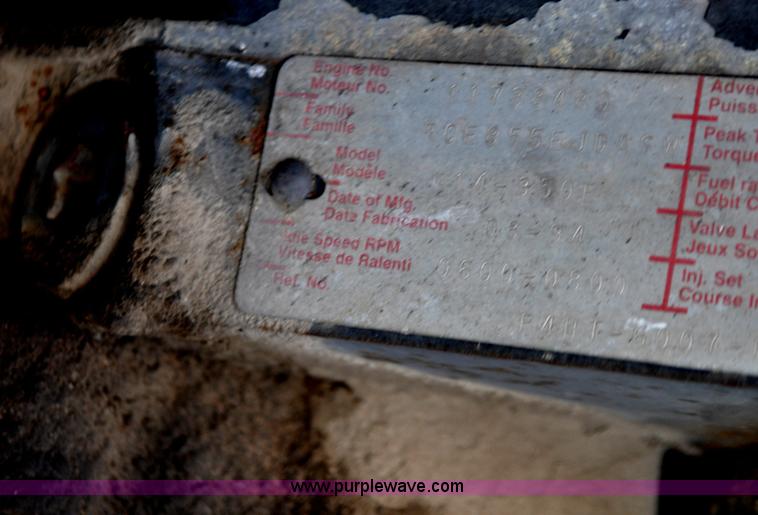 image for item G6161 1995 Ford L9000 semi truck