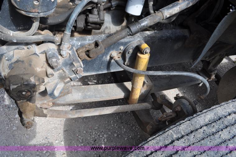 image for item G6161 1995 Ford L9000 semi truck