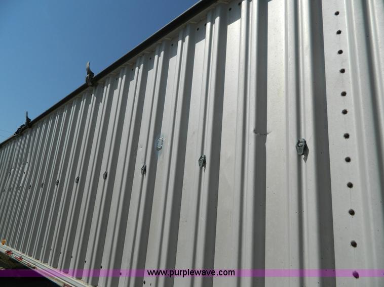 image for item G7996 1980 Wilson AGH-600 double hopper aluminum grain trailer