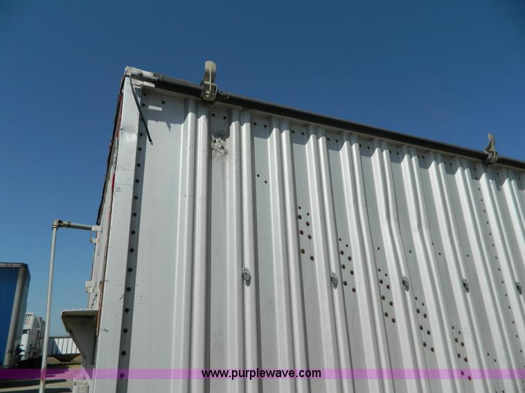 image for item G7996 1980 Wilson AGH-600 double hopper aluminum grain trailer
