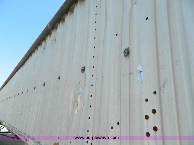 image for item G7996 1980 Wilson AGH-600 double hopper aluminum grain trailer