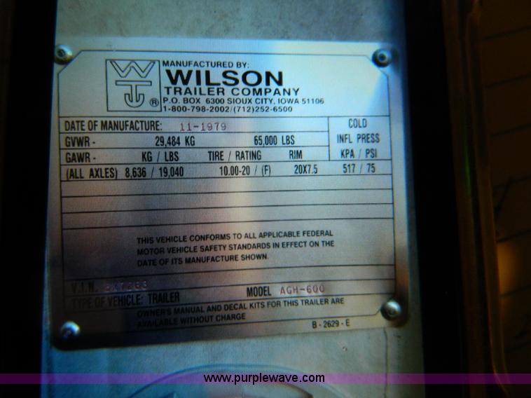 image for item G7996 1980 Wilson AGH-600 double hopper aluminum grain trailer