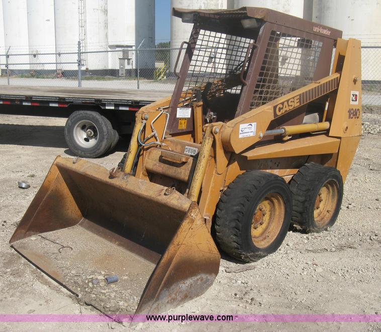 image for item H6409 1992 Case 1840 skid steer