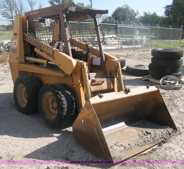 image for item H6409 1992 Case 1840 skid steer