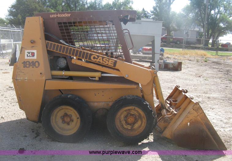 image for item H6409 1992 Case 1840 skid steer