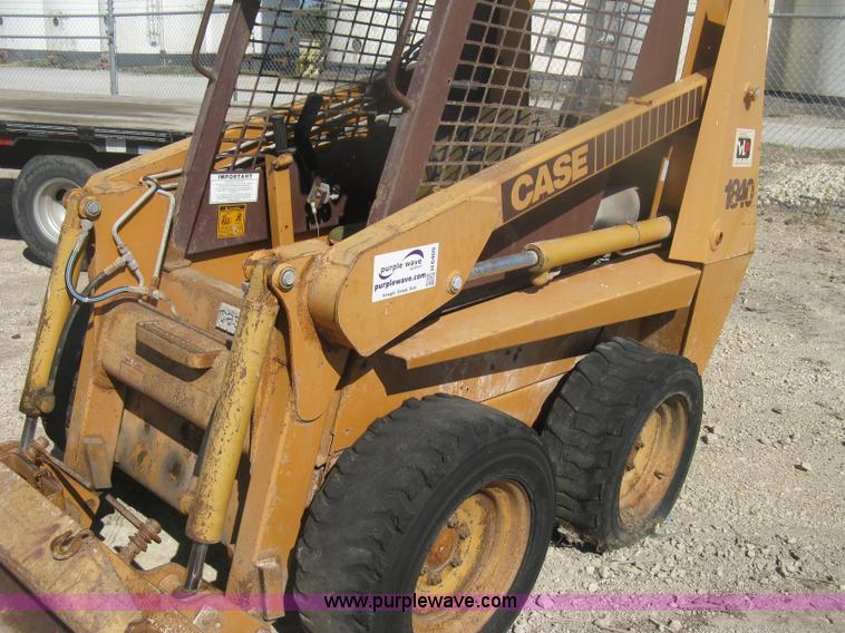 image for item H6409 1992 Case 1840 skid steer