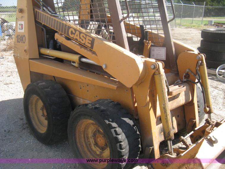 image for item H6409 1992 Case 1840 skid steer