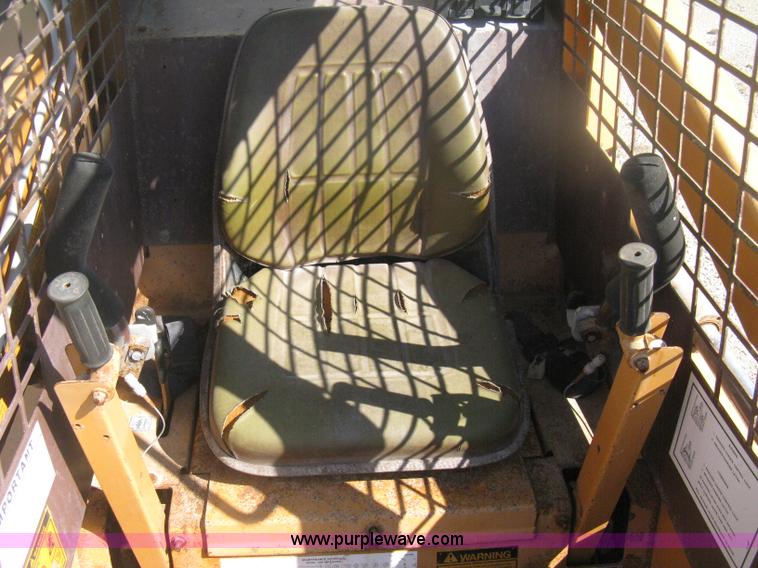 image for item H6409 1992 Case 1840 skid steer