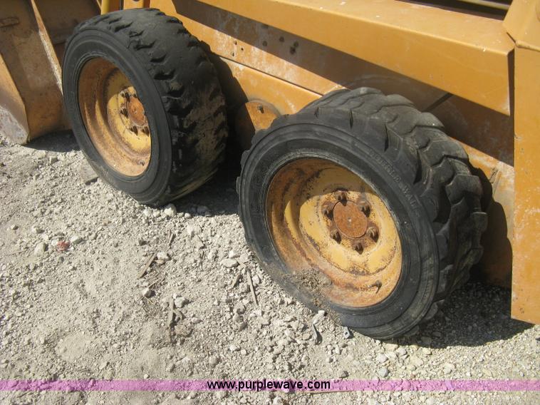 image for item H6409 1992 Case 1840 skid steer