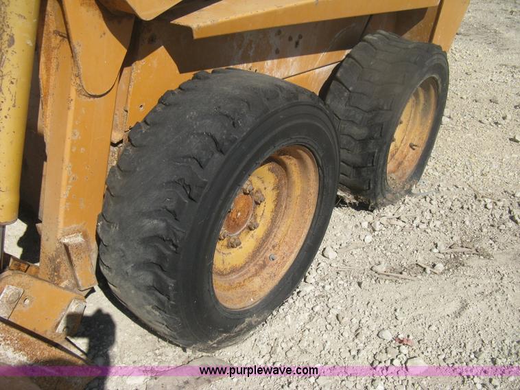 image for item H6409 1992 Case 1840 skid steer