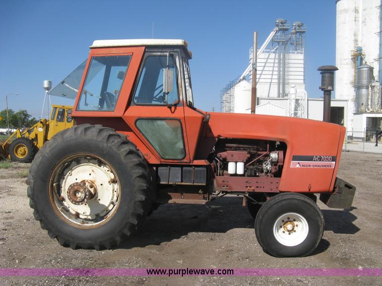 image for item H6411 Allis Chalmers 7030 tractor