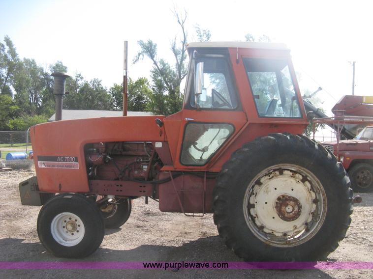 image for item H6411 Allis Chalmers 7030 tractor