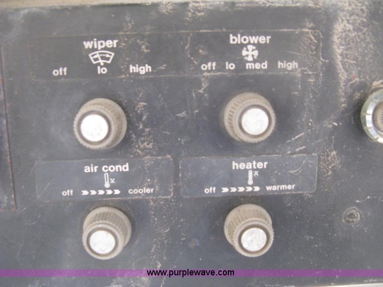 image for item H6411 Allis Chalmers 7030 tractor