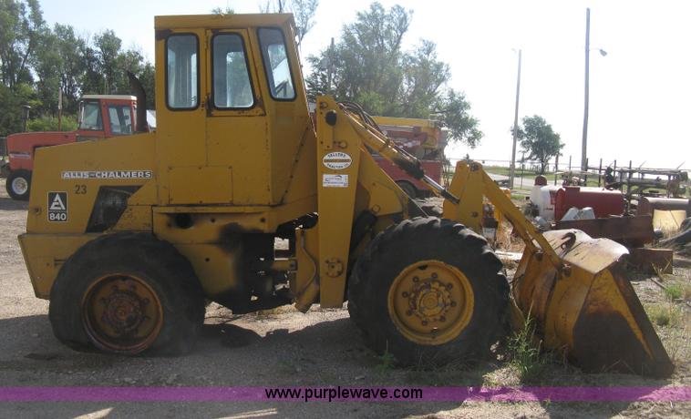 image for item H6412 1972 Allis Chalmers 840 wheel loader