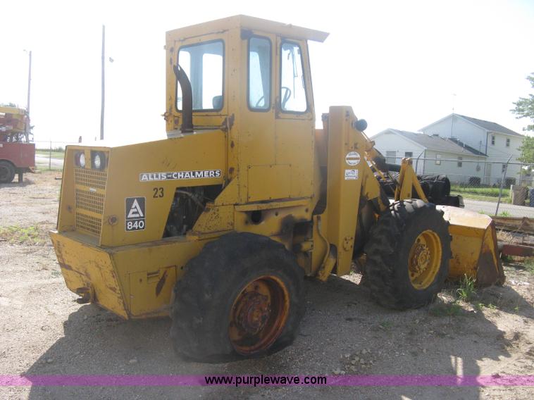 image for item H6412 1972 Allis Chalmers 840 wheel loader