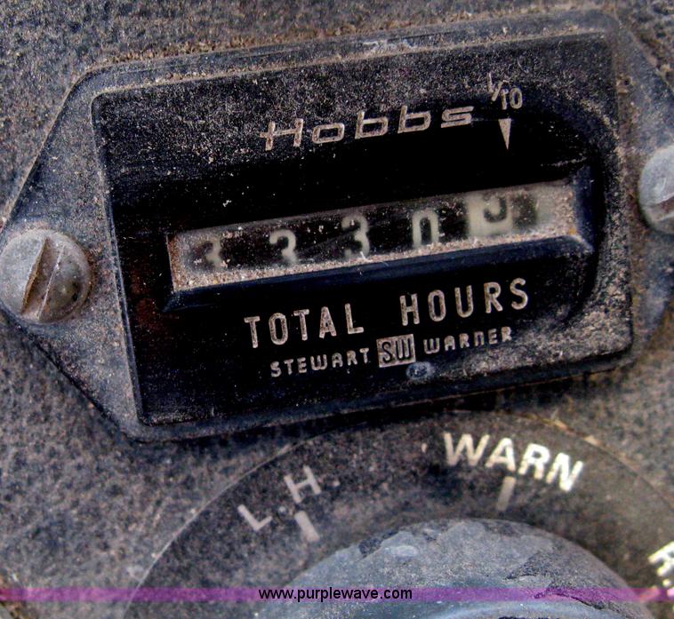 image for item H6412 1972 Allis Chalmers 840 wheel loader