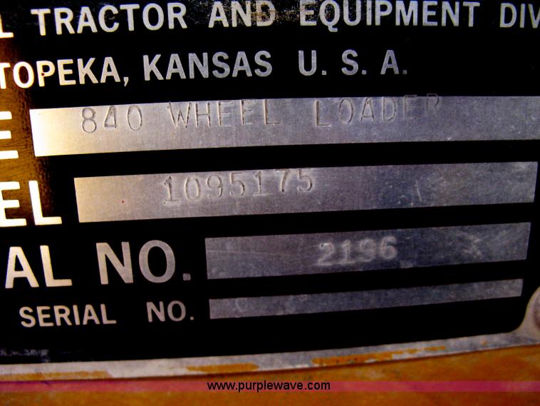 image for item H6412 1972 Allis Chalmers 840 wheel loader